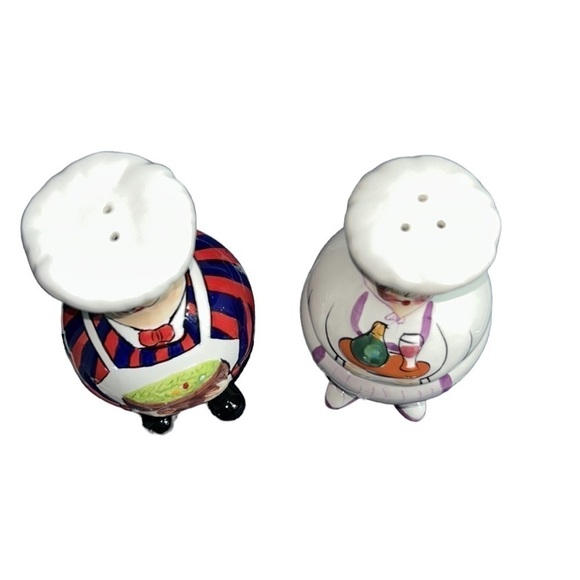 Vintage Chefs Husband and Wife Hand Painted Salt and Pepper Shakers - Picture 5 of 9